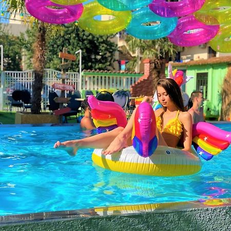 Casa Barbie Costinesti Hostel Εξωτερικό φωτογραφία
