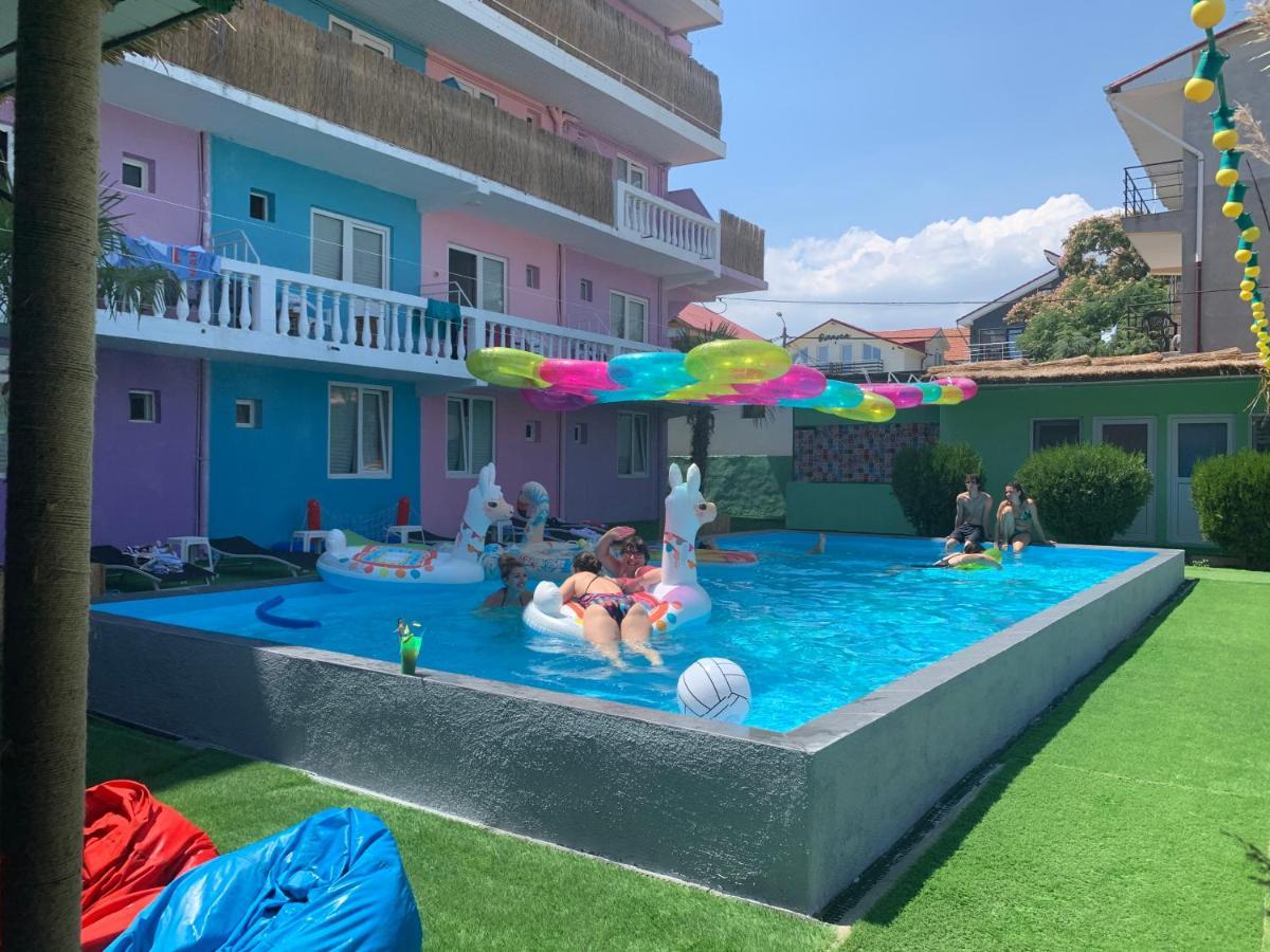 Casa Barbie Costinesti Hostel Εξωτερικό φωτογραφία