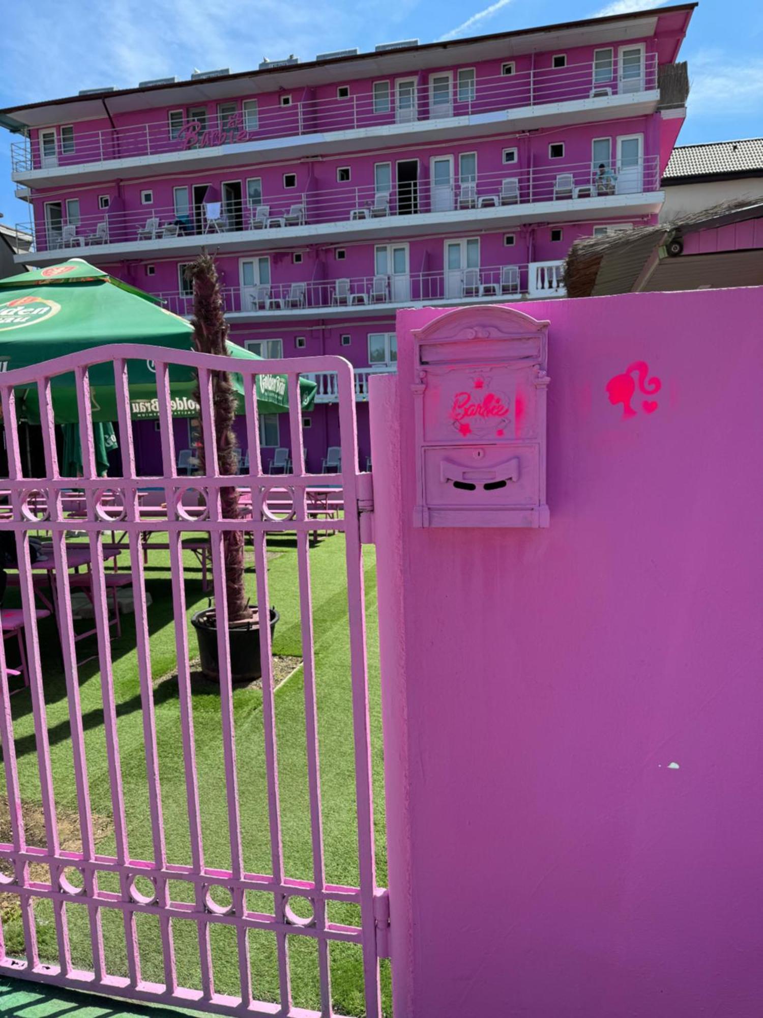 Casa Barbie Costinesti Hostel Εξωτερικό φωτογραφία